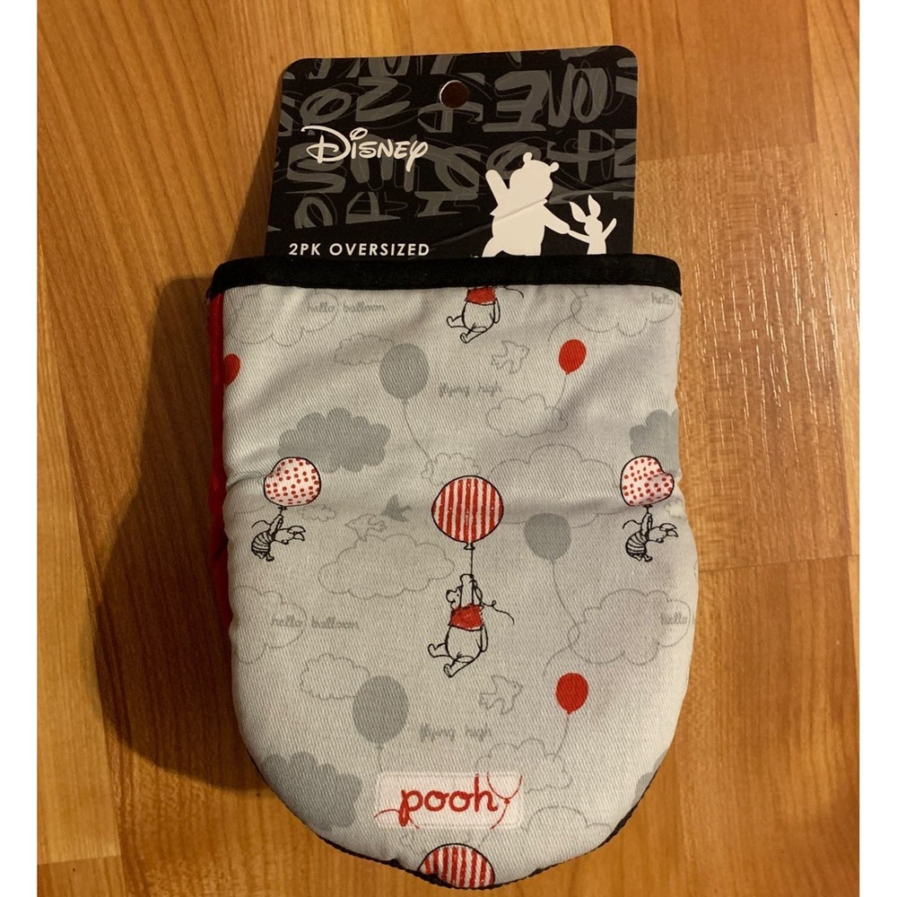 Disney Pooh 2 pk kitchen mini Mitts